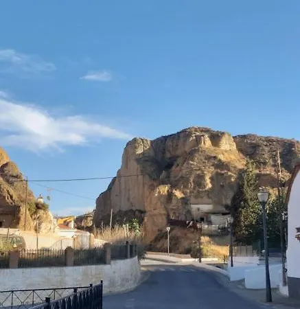 Casa Cueva Morillas Nyaraló